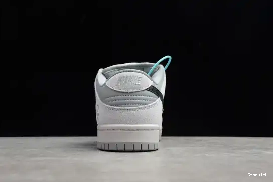 x 101 SB x PlayStation Dunk BQ6817 NK Scott Travis Low 0603